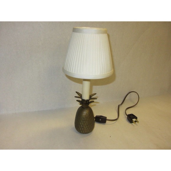 Vintage Bronze Metal Pineapple Portable Table Lamp w Shade Taiwan - Picture 1 of 8